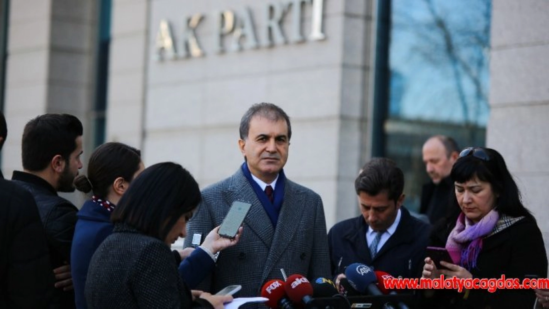 AK Parti Sözcüsü Ömer Çelik'ten 'darbe' açıklaması