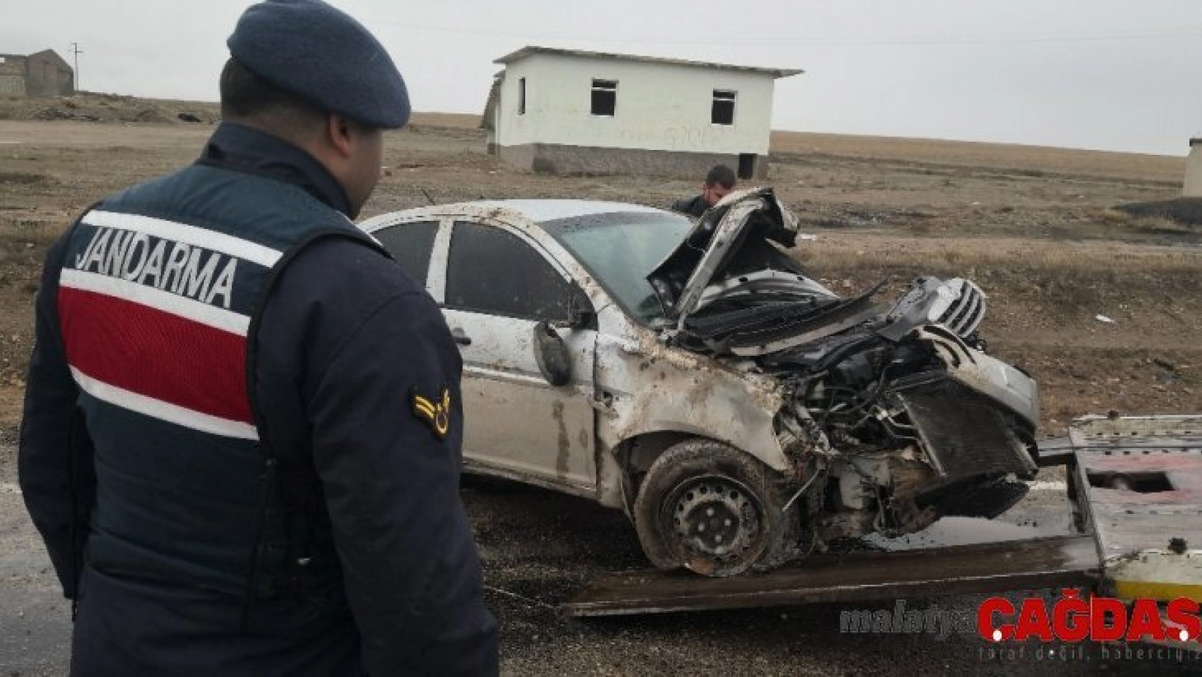 Aksaray'da otomobil takla attı: 2 yaralı