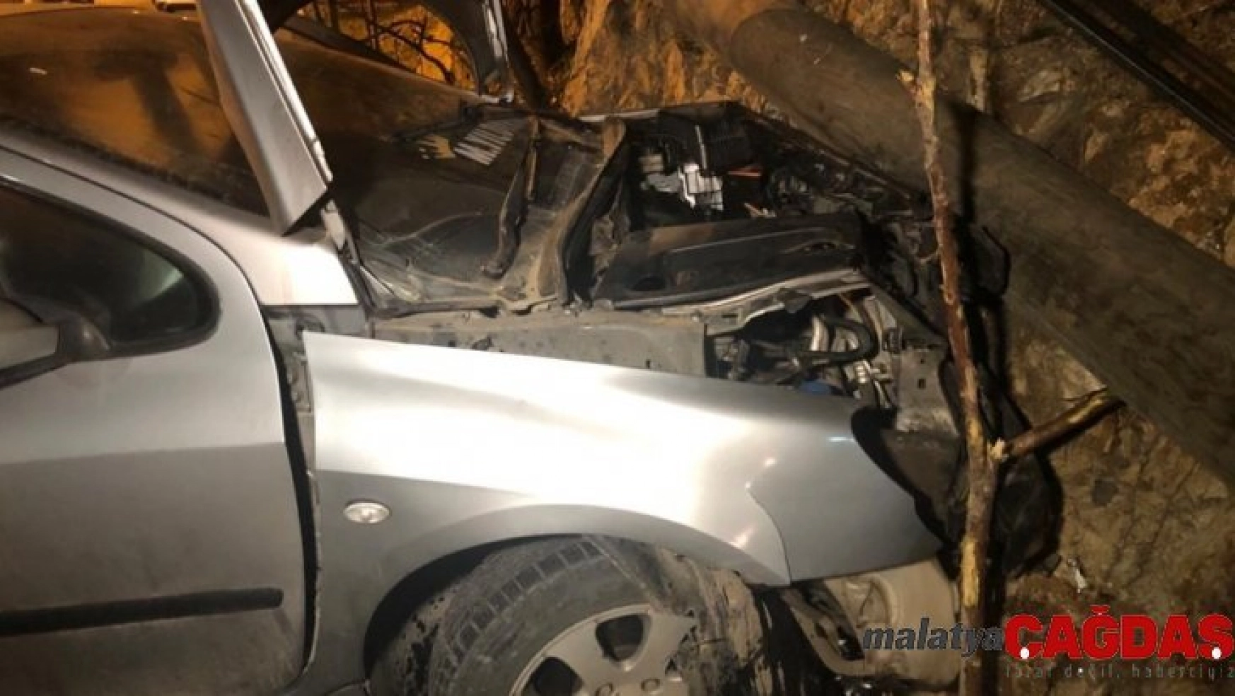 Ankara'da iki ayrı trafik kazası: 5 yaralı