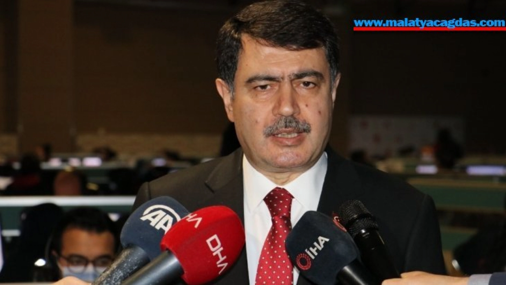 Ankara Valisi Şahin 'Vefa Sosyal Destek Grup' çalışmaları hakkında bilgiler verdi