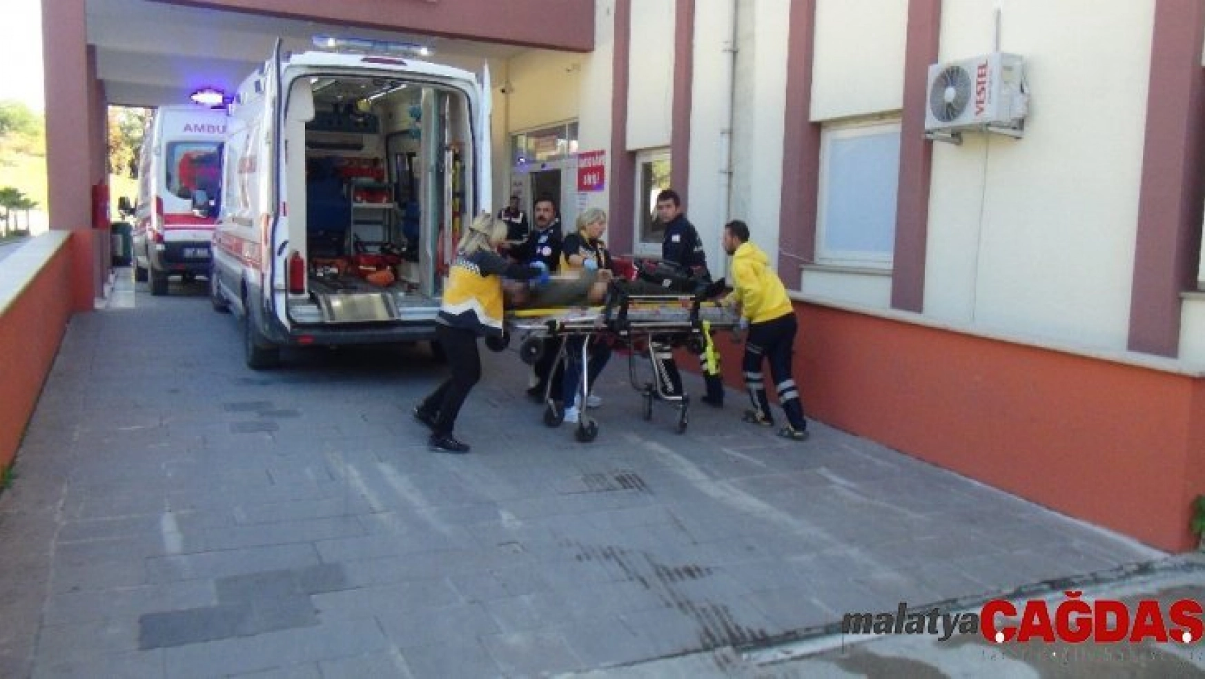 Antalya'da 2 çocuk babası adam, araç içinde kurşun yağmuruna tutuldu