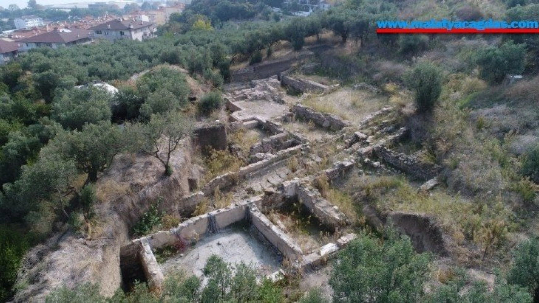 Antik kentin kalıntılarına saldırı