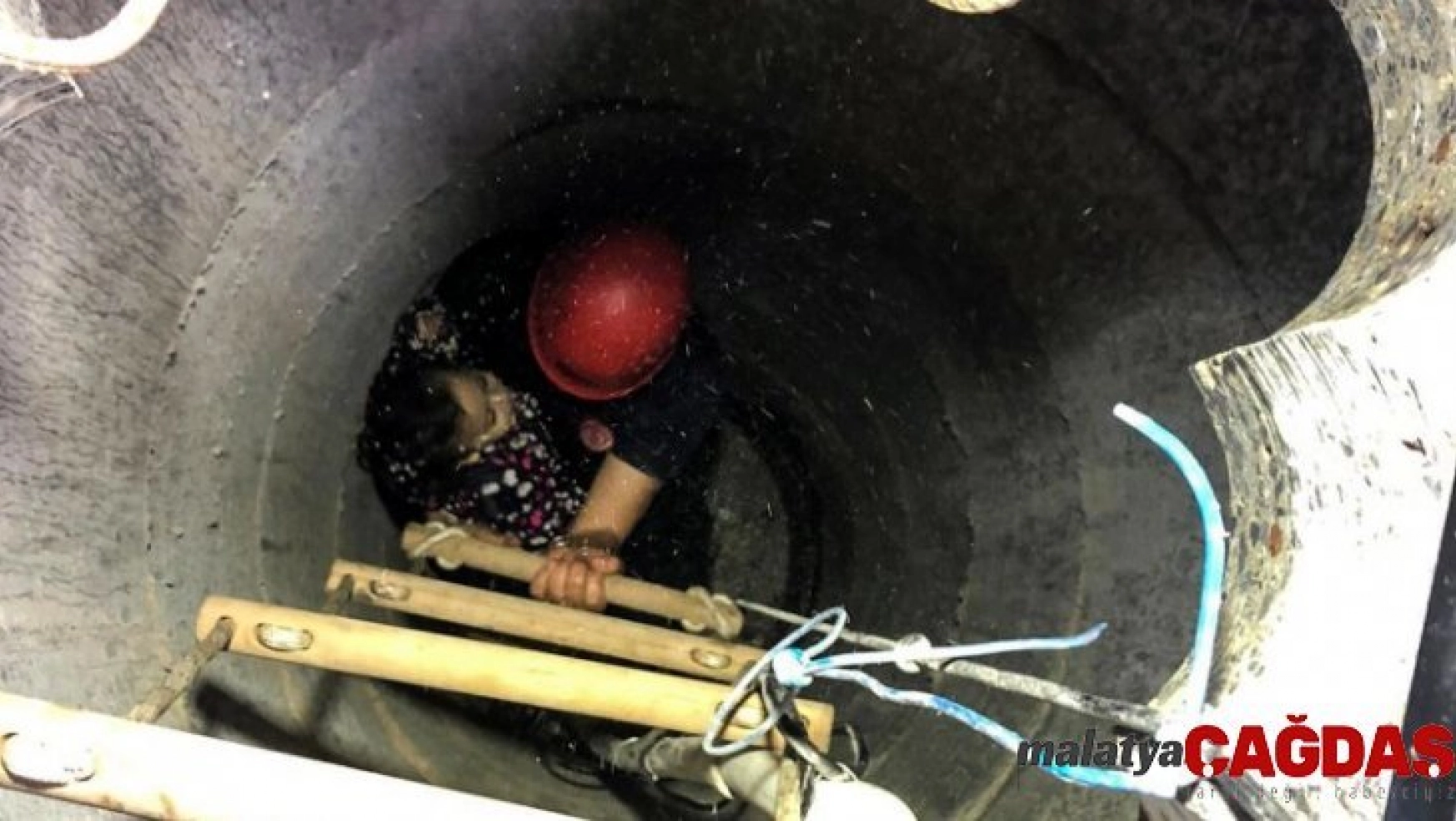 Arnavutköy'de 8 metrelik kuyuya düşen küçük kız itfaiye ekiplerince kurtarıldı