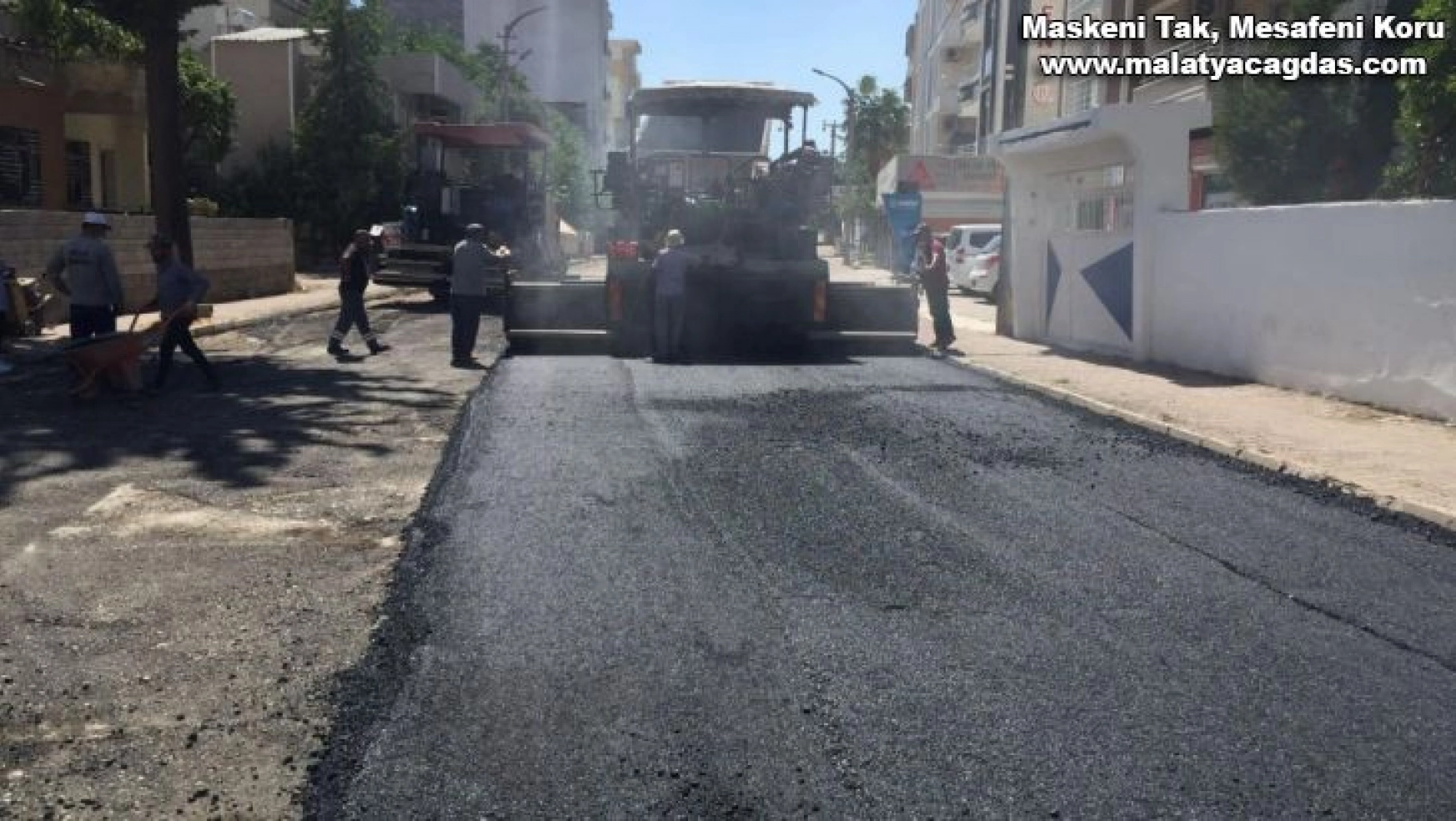 Arzumkent Caddesi asfaltlanıyor