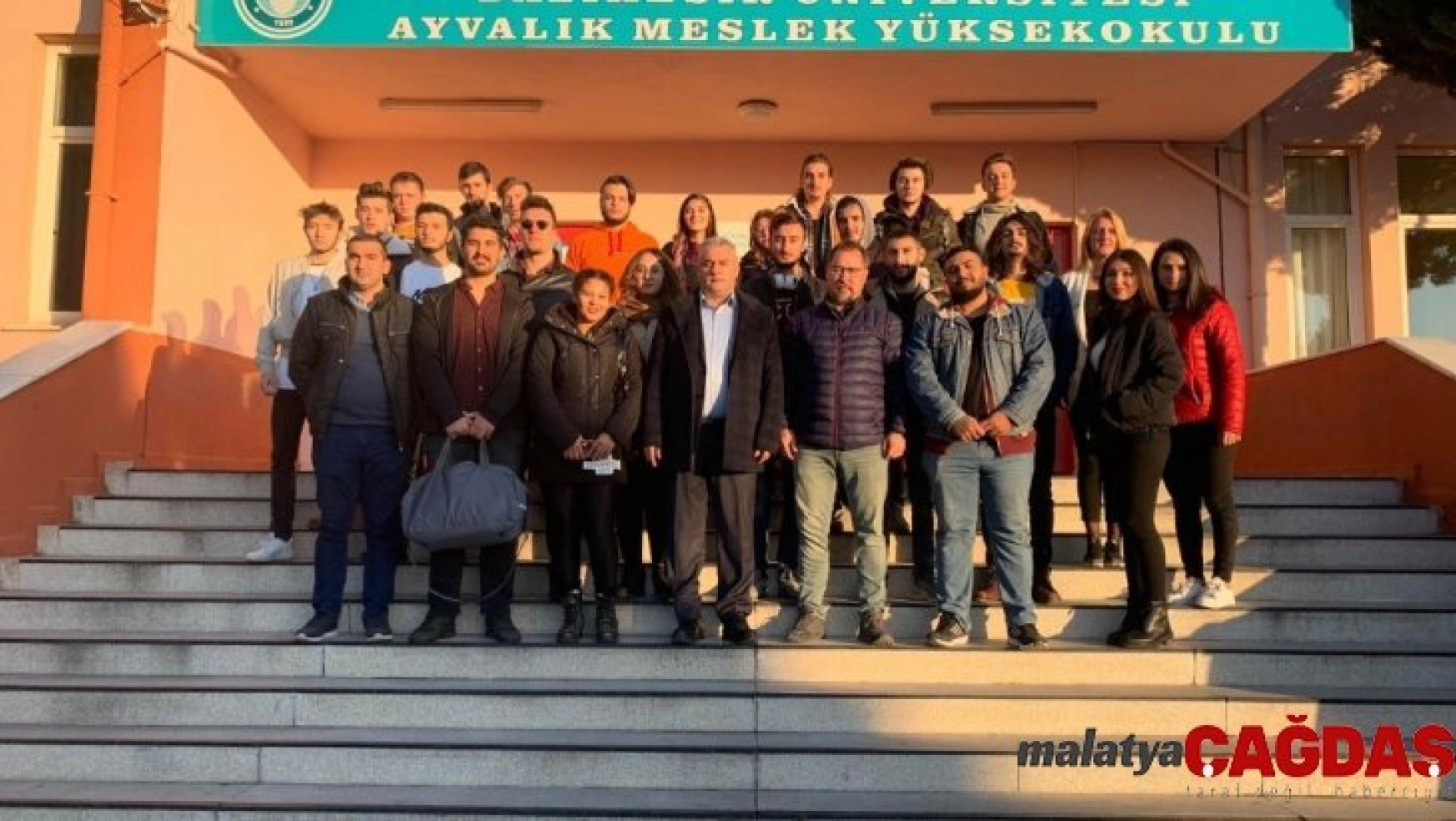 Ayvalık Meslek Yüksekokulu öğrencileri Travel Turkey- İzmir'de.