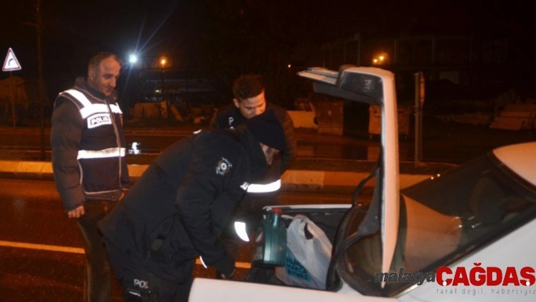 Bafra polisi yılbaşında suça göz açtırmadı