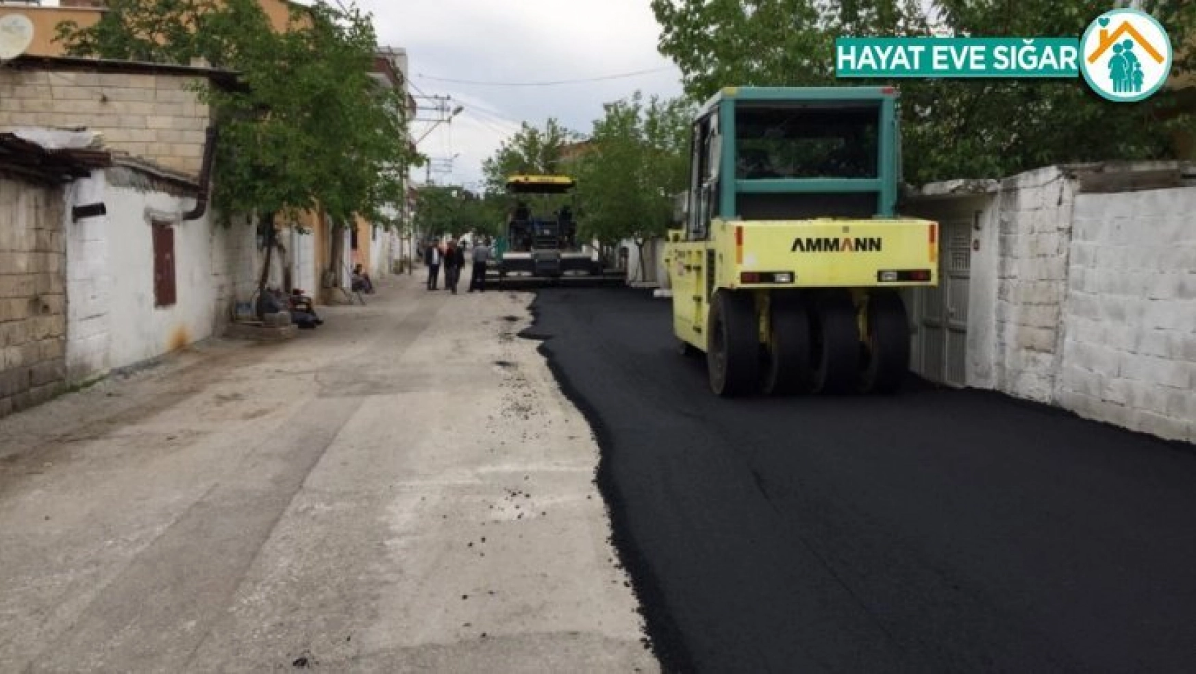 Bahçecik Mahallesindeki sokakların asfaltı yenileniyor