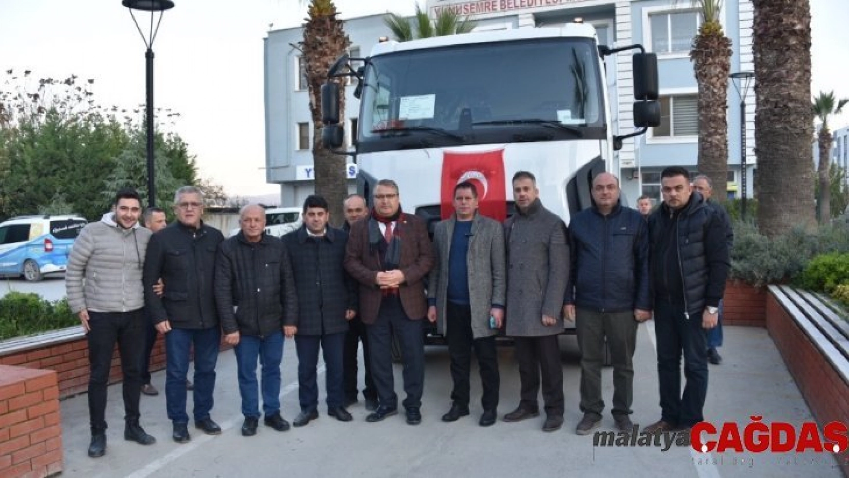 Bakanlıktan Yunusemre Belediyesi'ne araç desteği