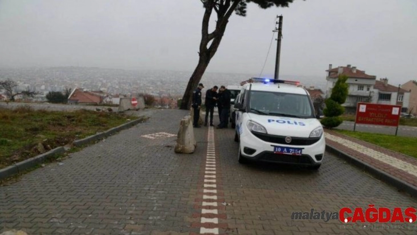 Balıkesir'de polis 10 aranan şahsı yakaladı