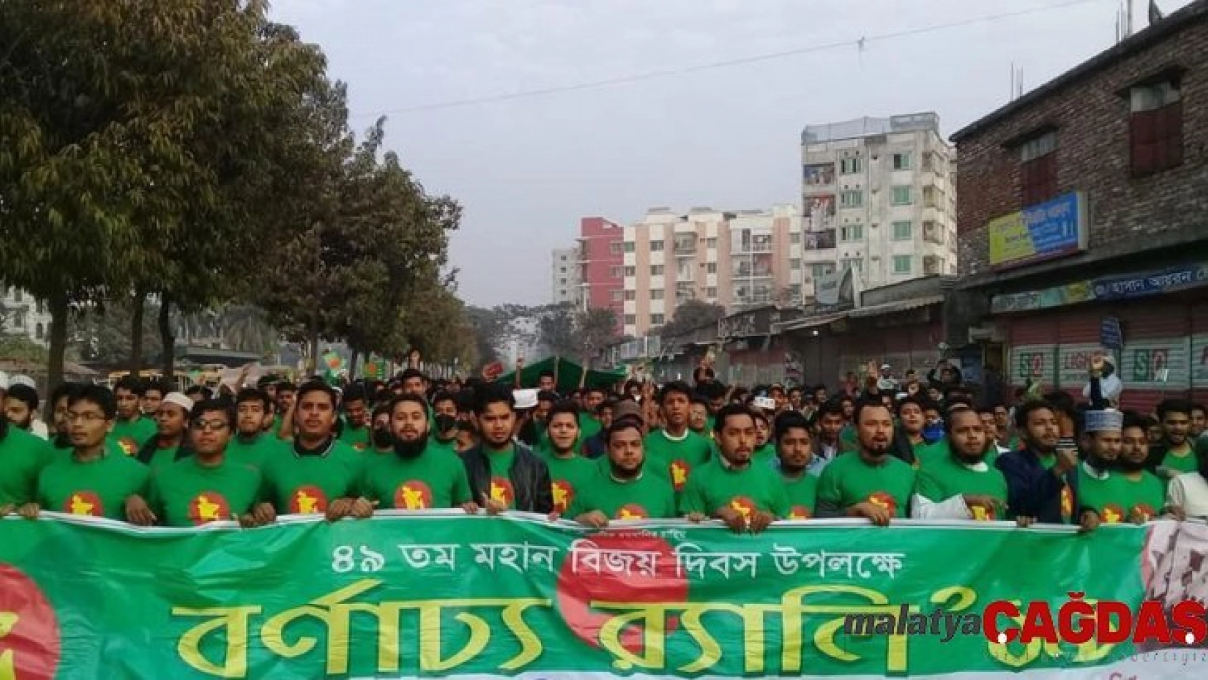 Bangladeş 49. Zafer Bayramı'nı kutluyor