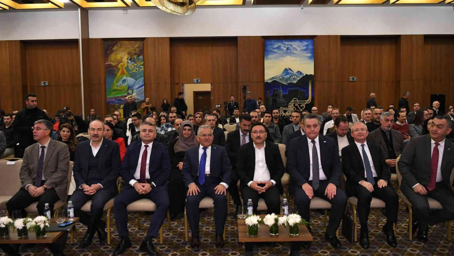 Başkan Büyükkılıç: 'Kayseri'mize yol göstermek yetiyor'