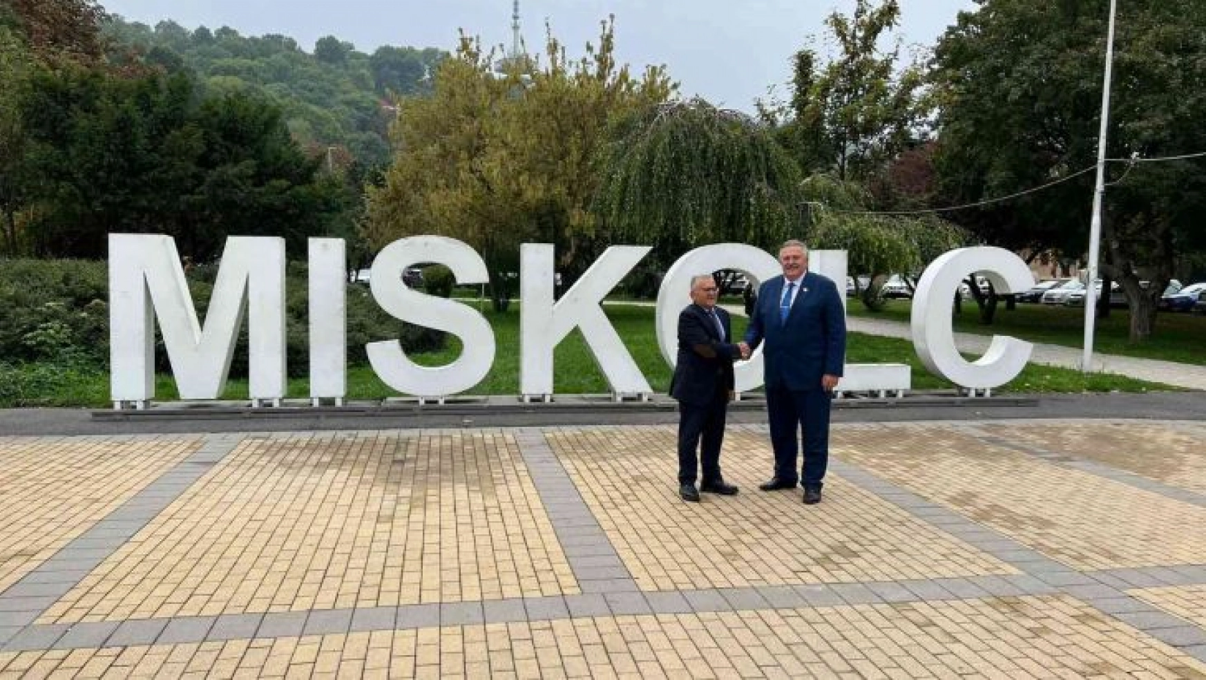 Başkan Büyükkılıç'tan kardeş şehir Miskolc'a ziyaret
