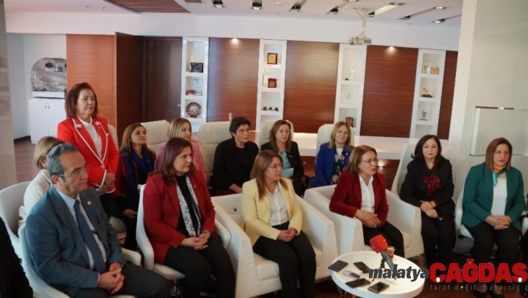 Başkan Çerçioğlu'na Kadın Hakları Günü'nde önemli ziyaret