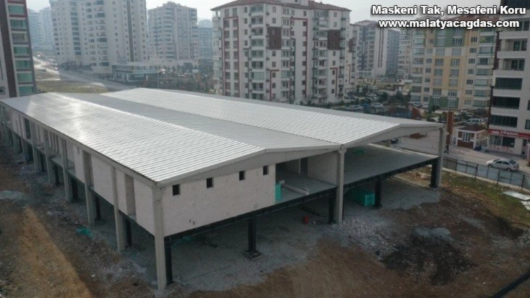 Başkan Çınar Çilesiz Yaşam Merkezi inşaatını yakından takip ediyor