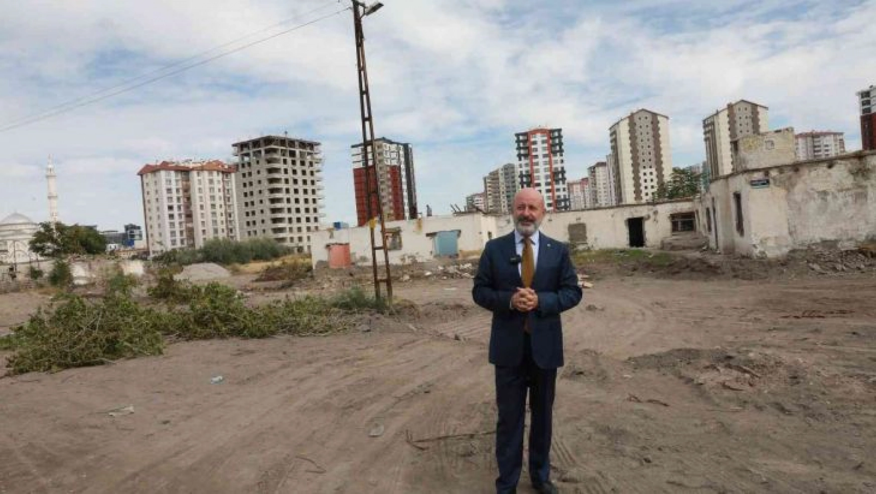 Başkan Çolakbayrakdar 'Yakut Mahallesi'ni de güzel bir geleceğe hazırlıyoruz'