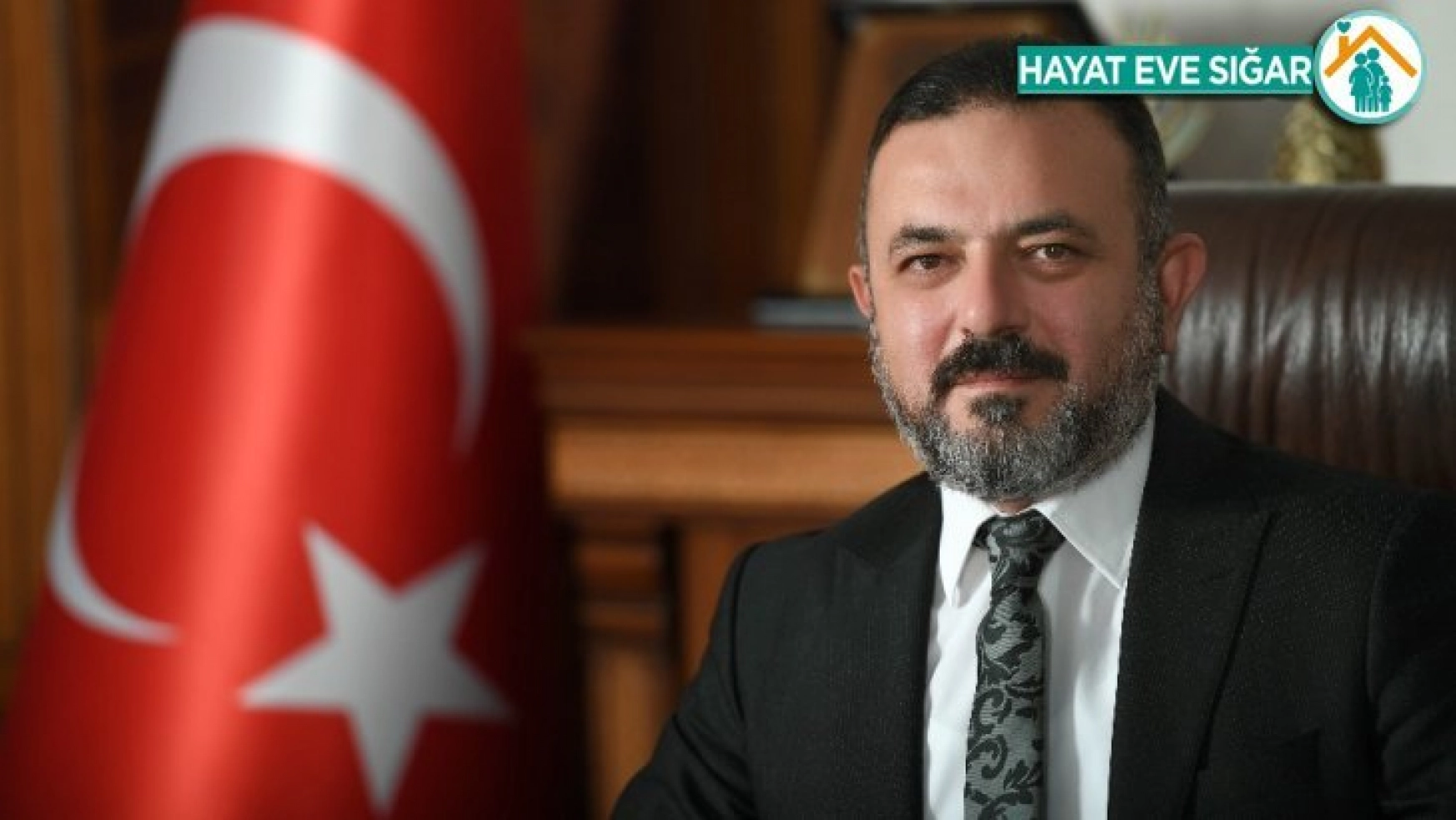 Başkan Ercan'dan Sağlık Kahramanları Hatıra Ormanı'na fidan bağışı