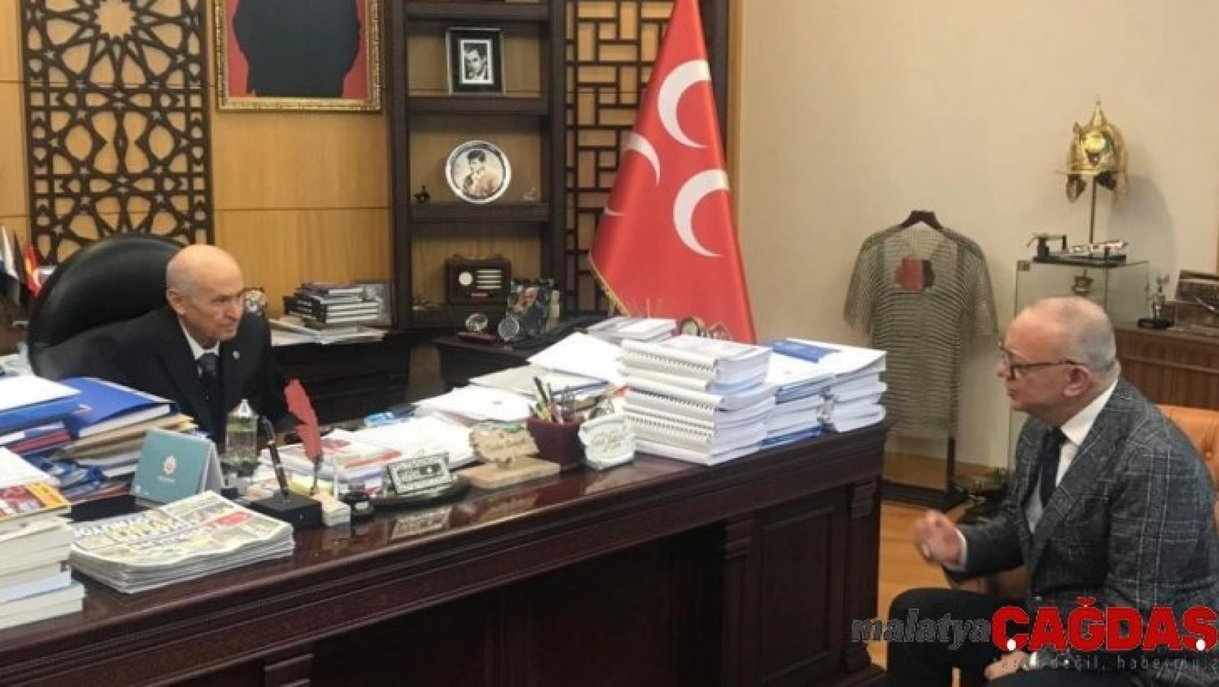 Başkan Ergün MHP Genel Başkanı Bahçeli'ye projelerini sundu
