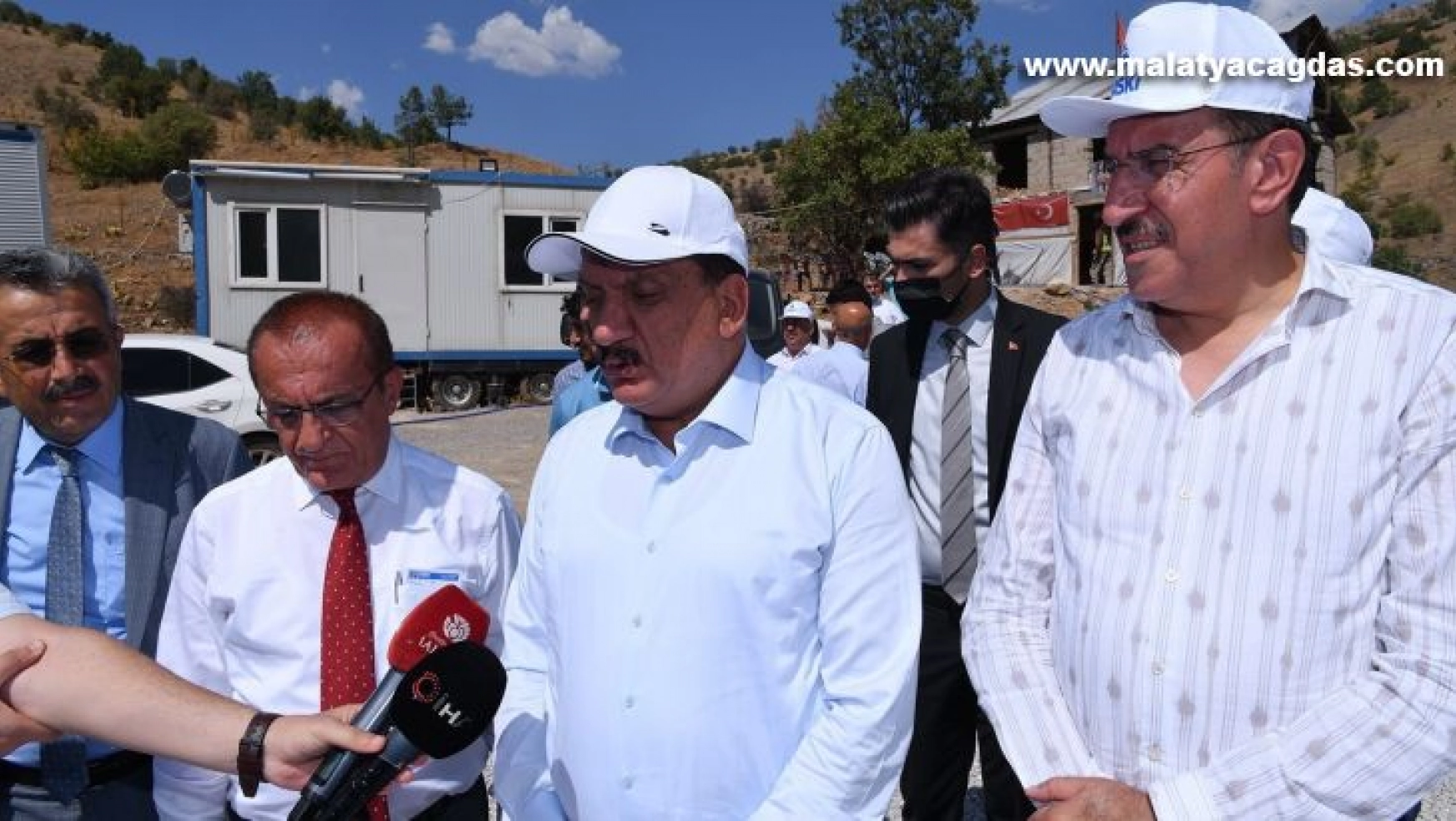 Başkan Gürkan, Arapgir atık su tesis inşaatında incelemelerde bulundu