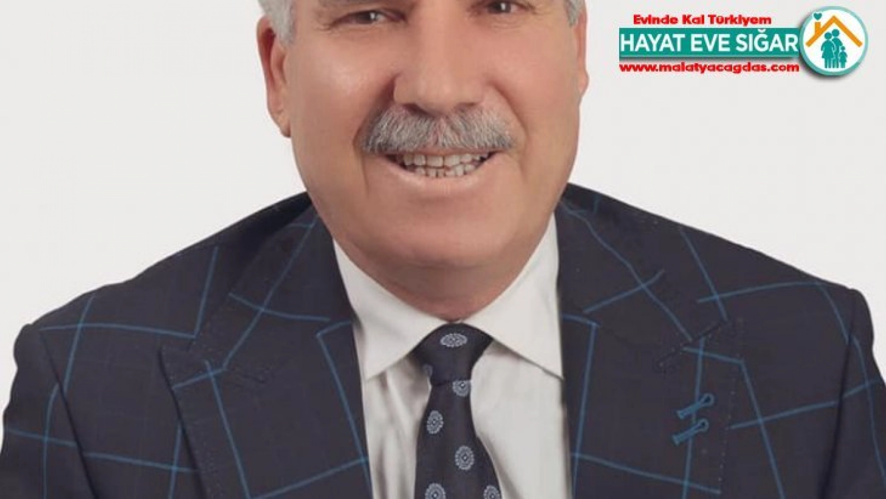 Başkan Karamehmetoğlu'ndan Milli Dayanışma Kampanyasına üç maaşla destek