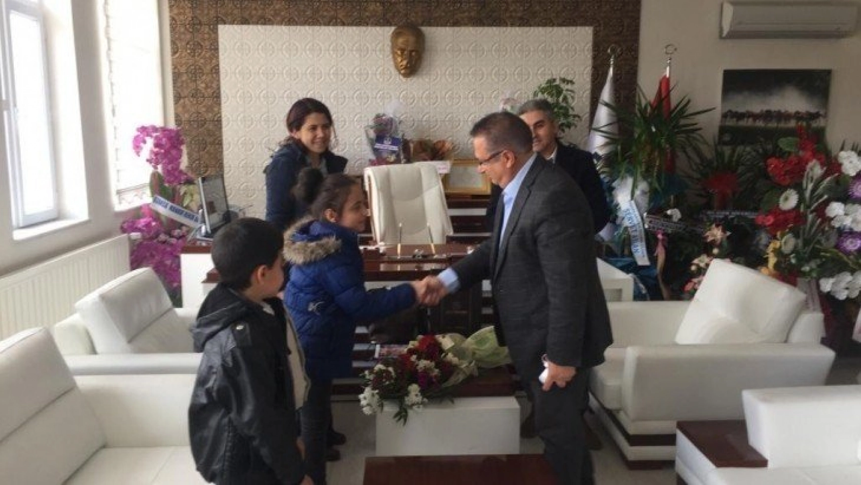 Başkan Kazgan, koltuğunu Melek Karadoğan'a devretti
