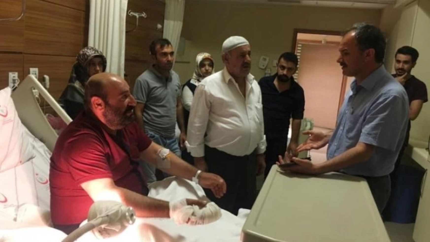 Başkan Kılınç'tan, iş kazası geçiren personeline ziyaret