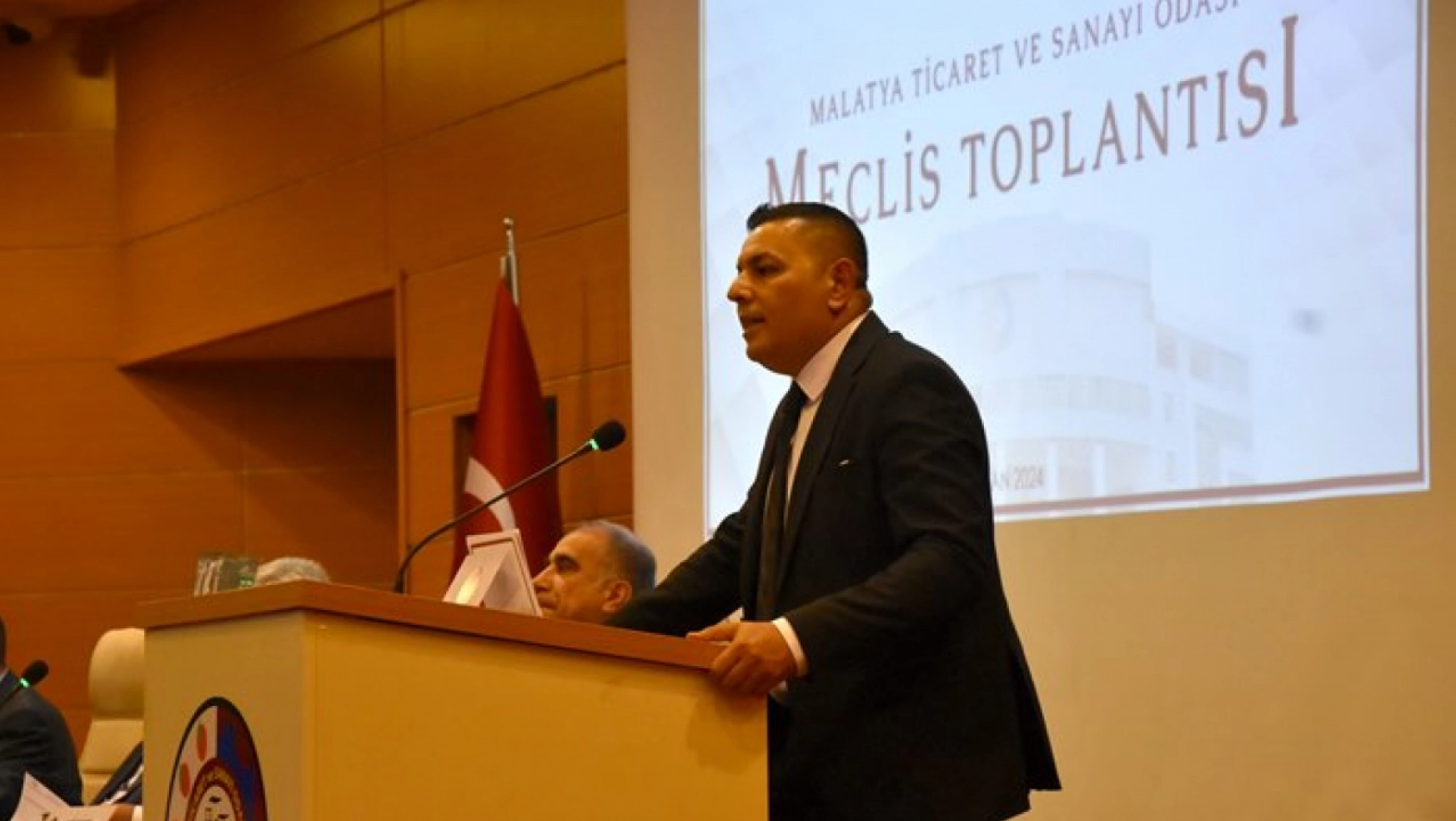 Başkan Sadıkoğlu: Kişisel rantları uğruna Malatya'yı borç batağına sürüklediler