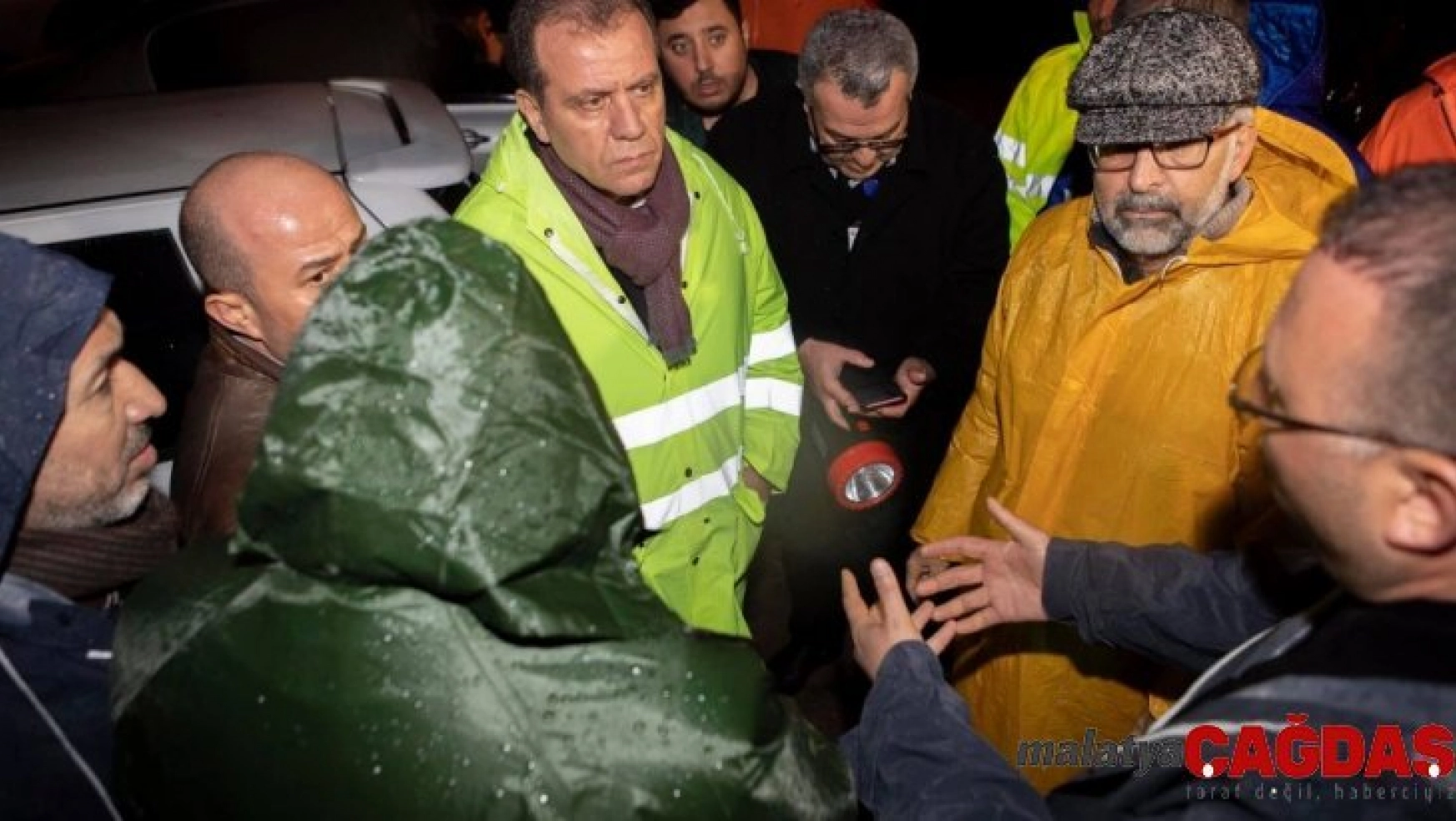 Başkan Seçer, selden etkilenen Tırmıl Sanayi Sitesi'nde incelemelerde bulundu