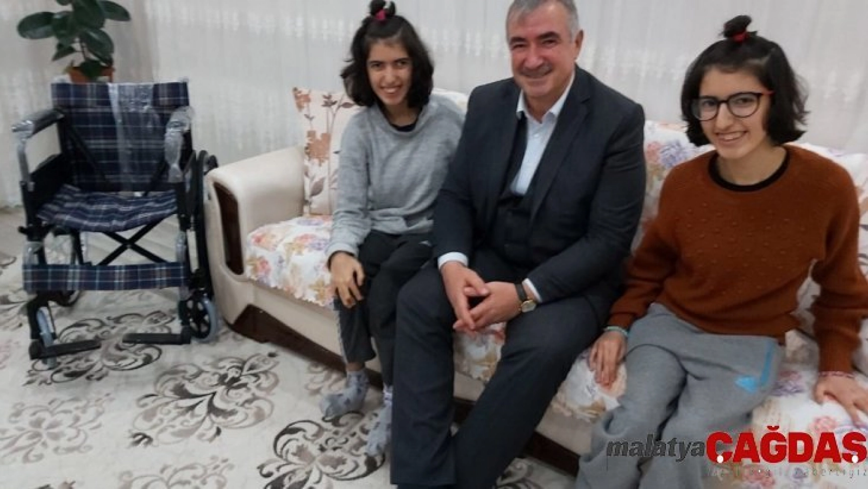 Başkan Turanlı'dan engelli kardeşlere sürpriz ziyaret