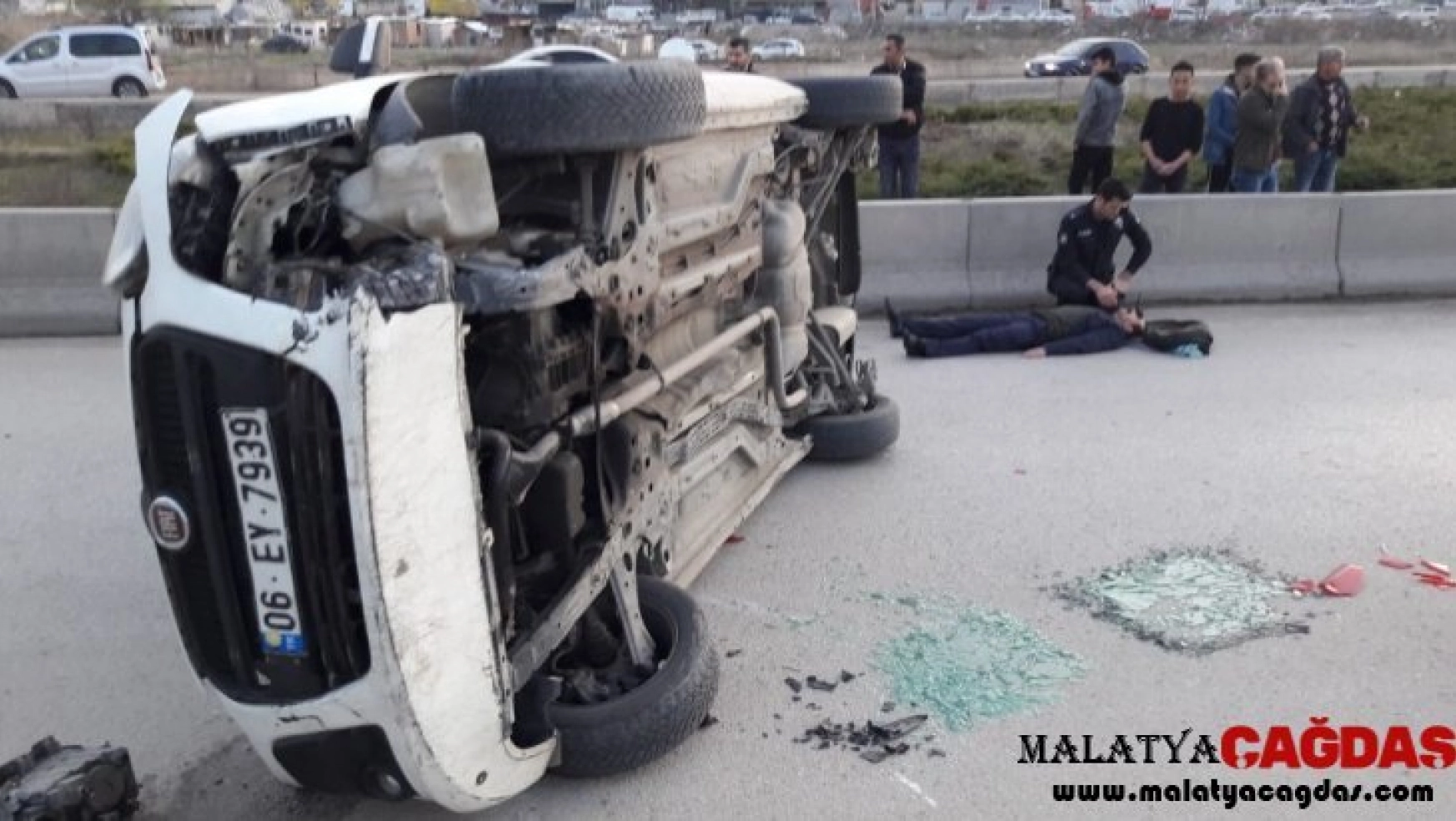 Başkent'te otomobil takla attı: 1 yaralı