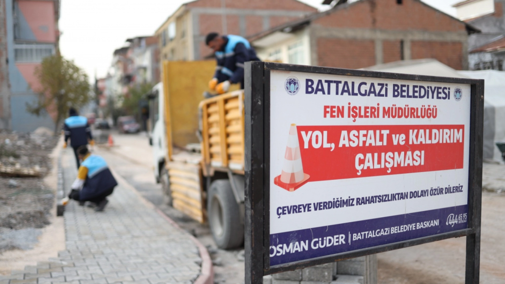 Battalgazi Belediyesi, Mahallelerde Yıkım Sonrası Çalışmalarına Devam Ediyor