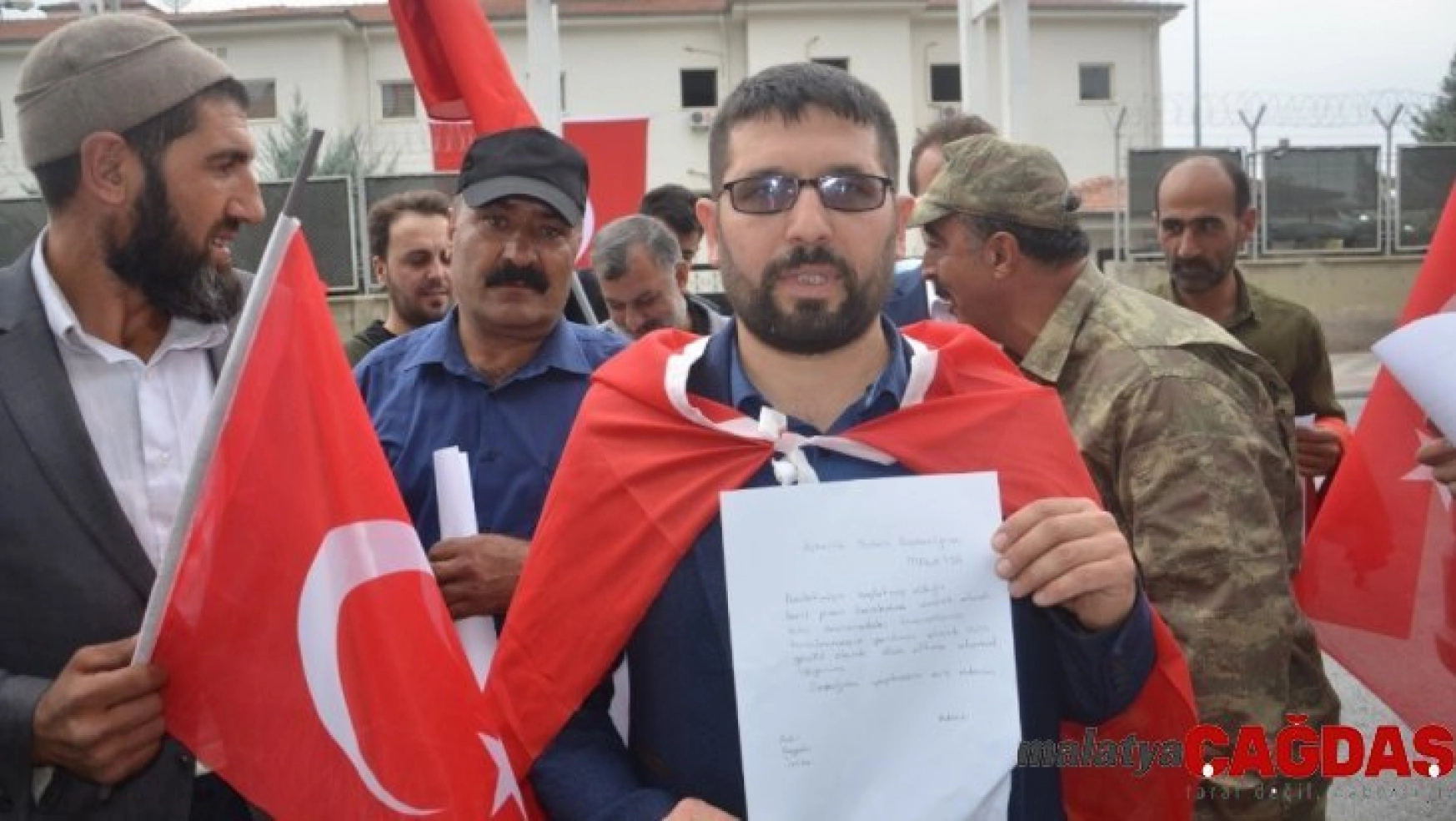 Battalgazi'nin torunları Barış Pınarı Harekatı'na katılmak istiyor