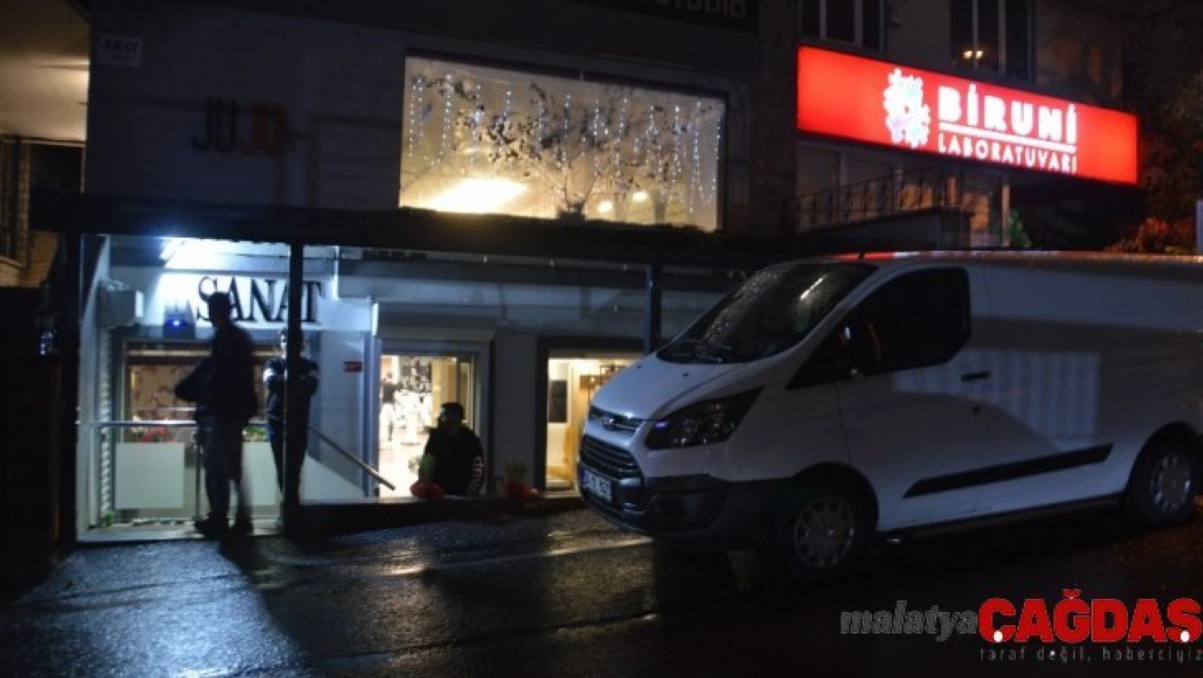Beşiktaş'ta kuaförde patlayan silah 1 kişiyi yaraladı