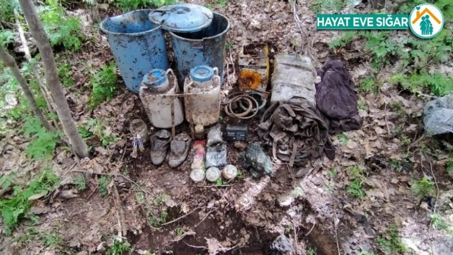 Bitlis'te terör örgütünce araziye gizlenmiş malzeme ele geçirildi
