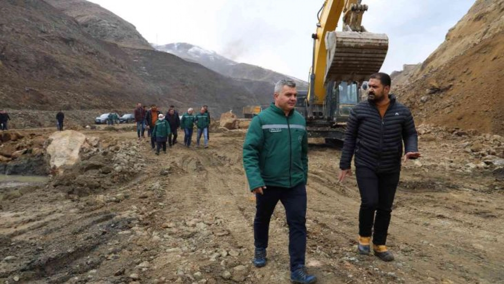 Bölge Müdürü Yavuz Narman Şehitler Barajı ve Söylemez Barajı inşaatlarında incelemede bulundu