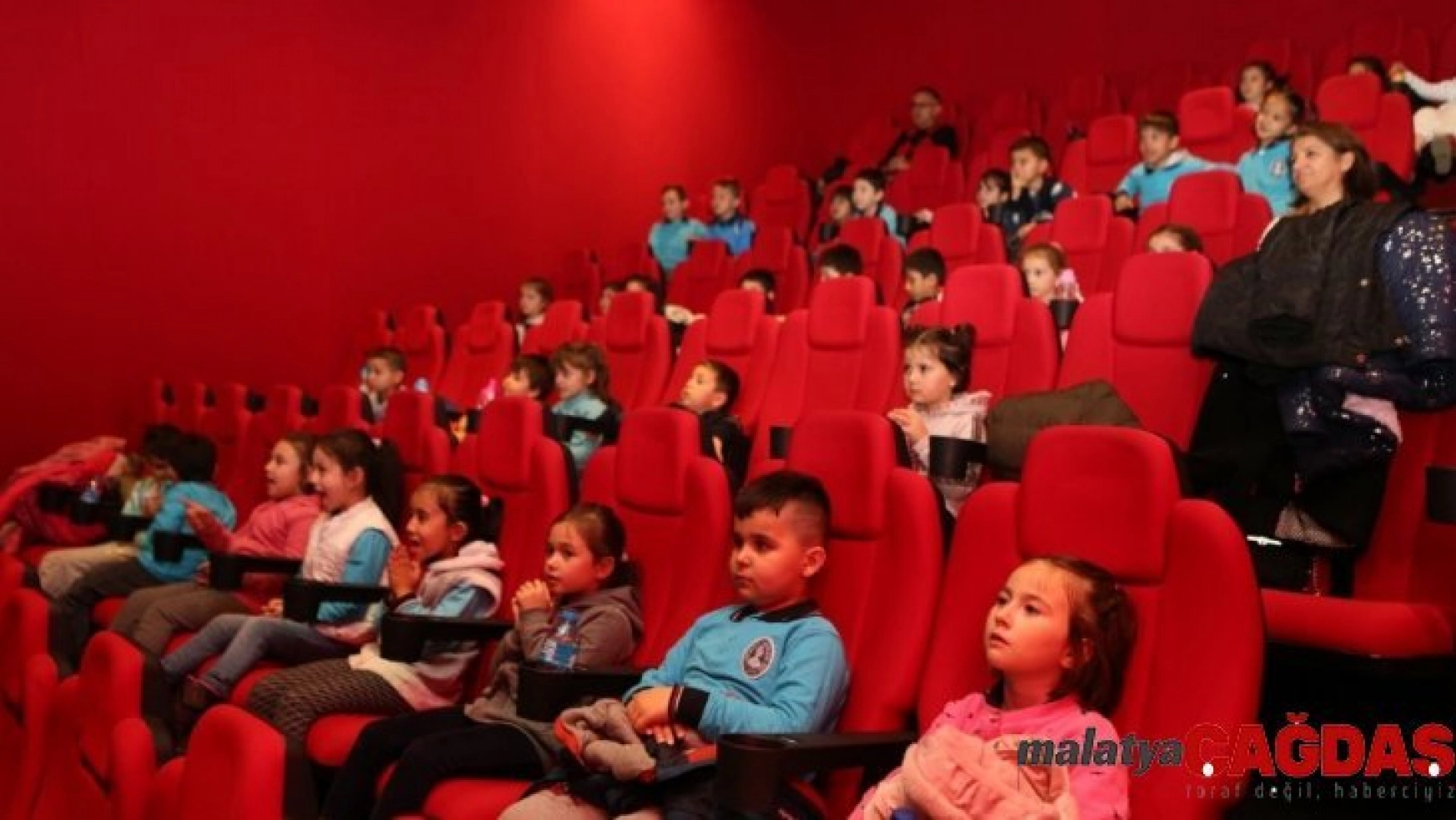 Bolu Belediyesi çocukların yüzünü güldürmeye devam ediyor