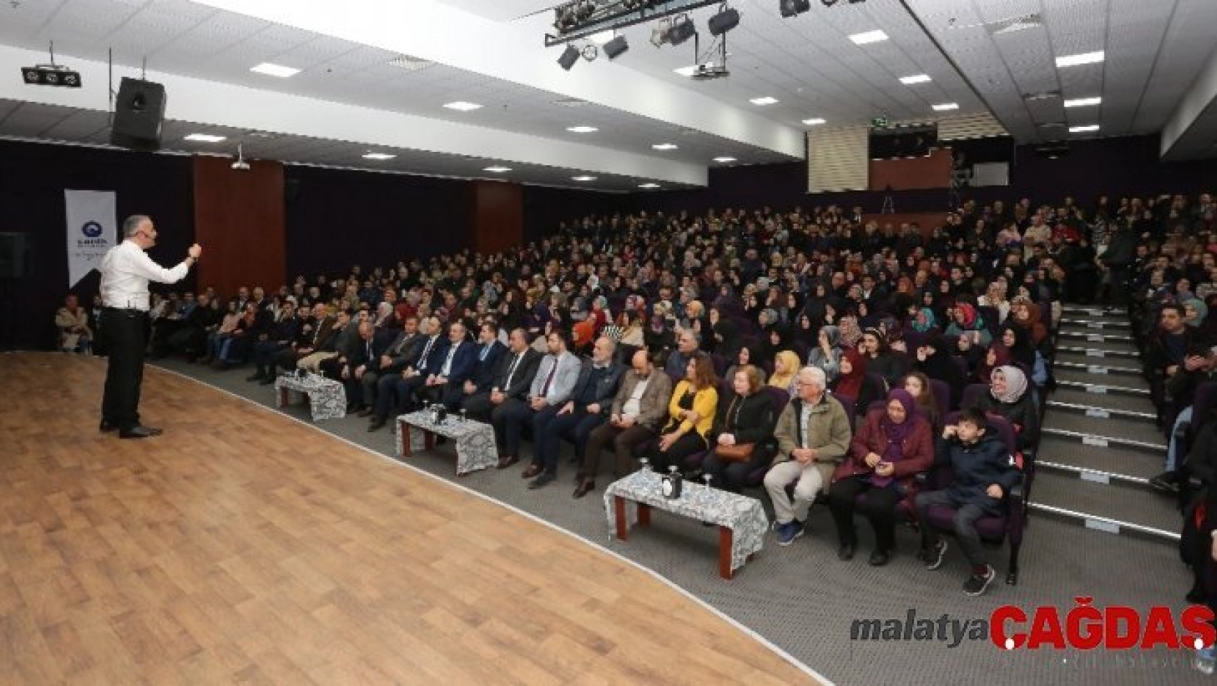 Canik'te 'Hikayelerle Anadolu İrfan' Konferansı düzenlendi