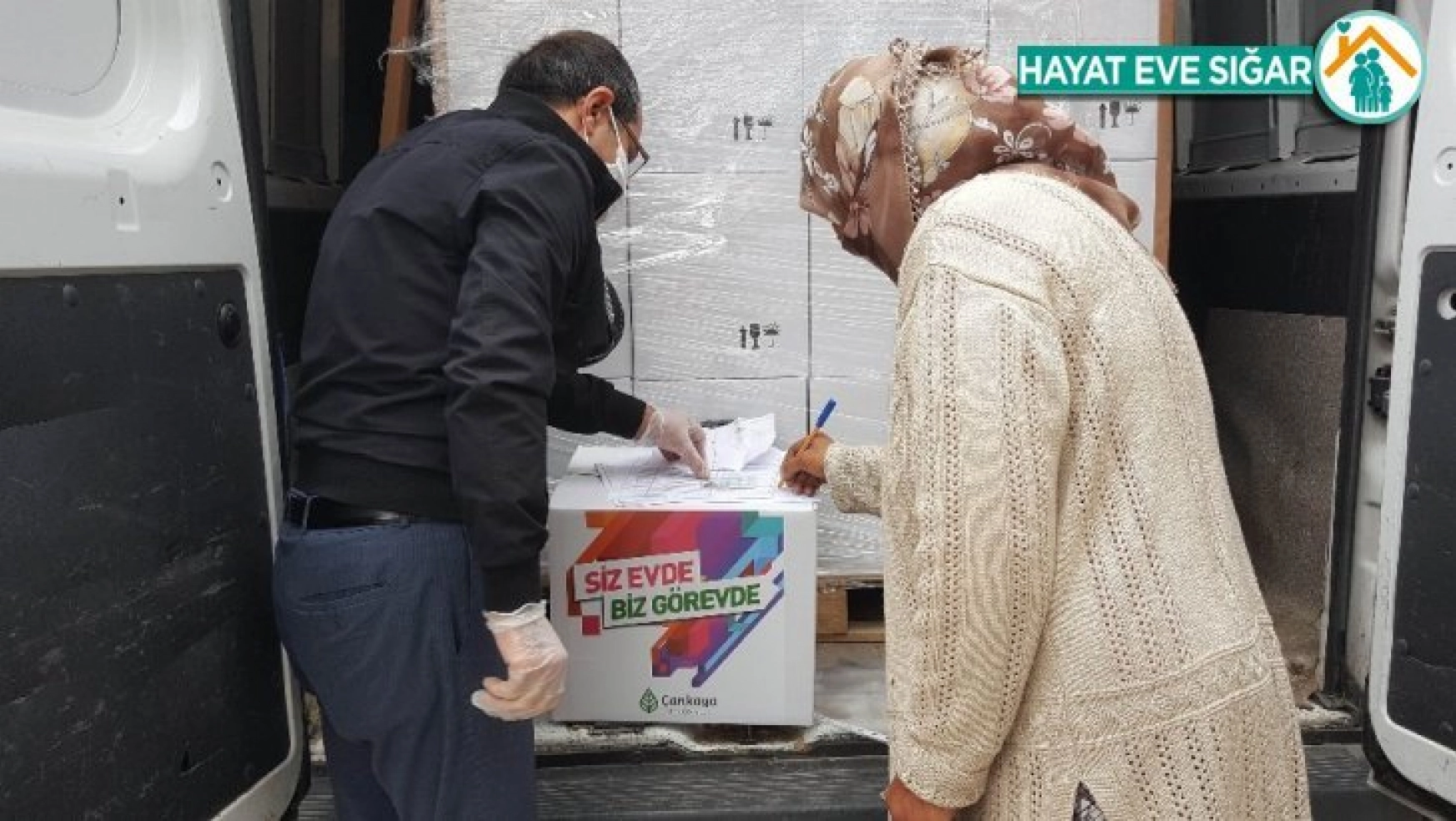 Çankaya Belediyesinin Ramazan kolisi dağıtımı başladı