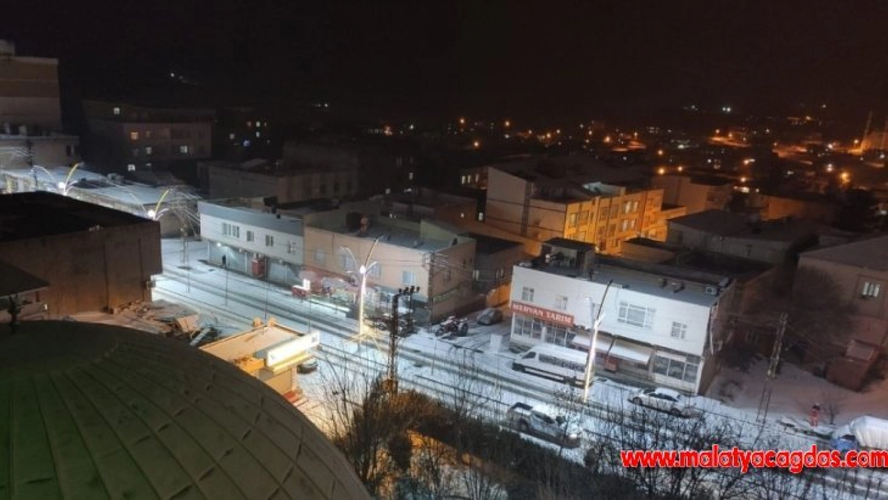 Çınar'da kar nedeniyle okullar tatil edildi