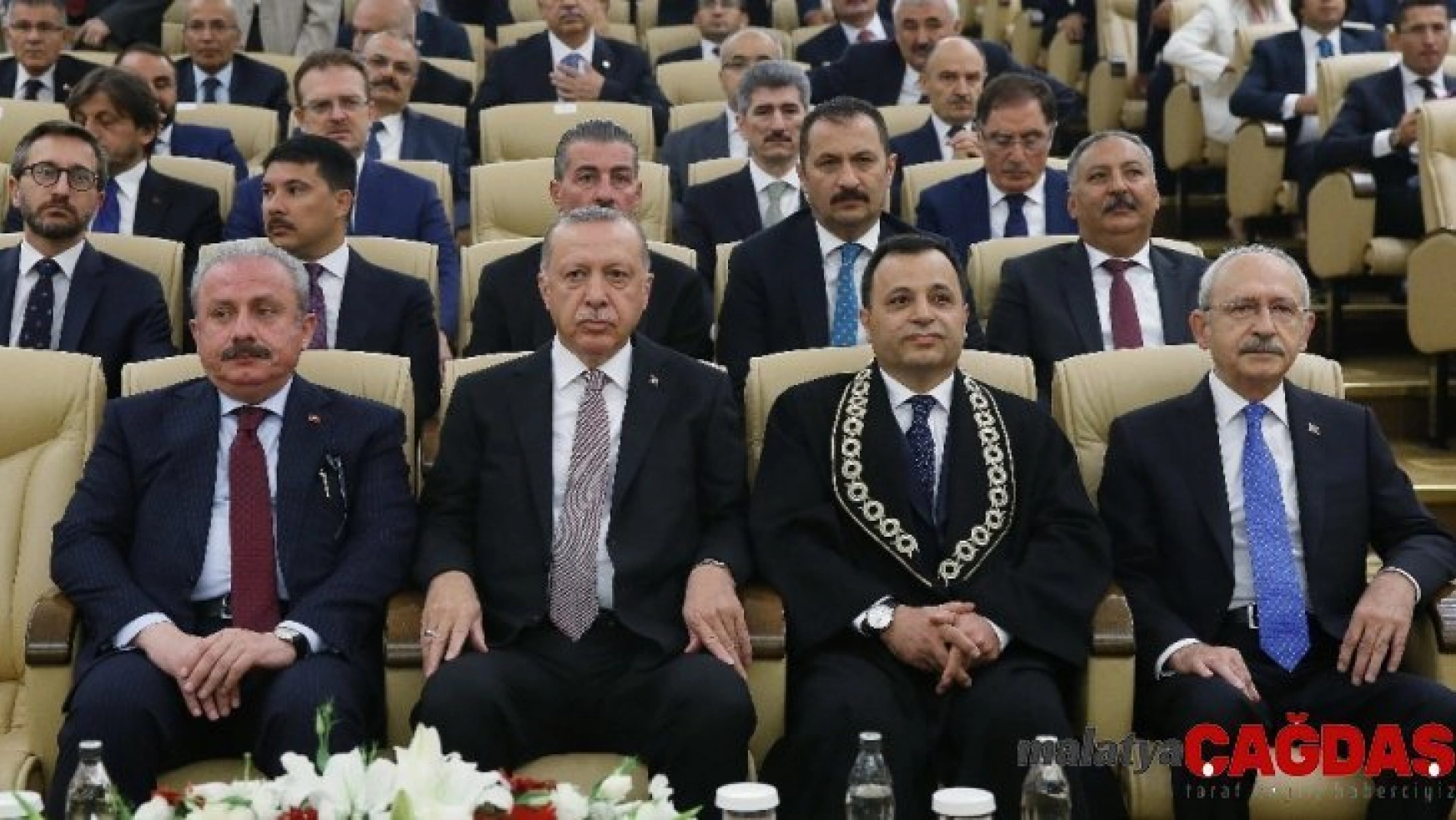 Cumhurbaşkanı Erdoğan AYM'de yemin törenine katıldı