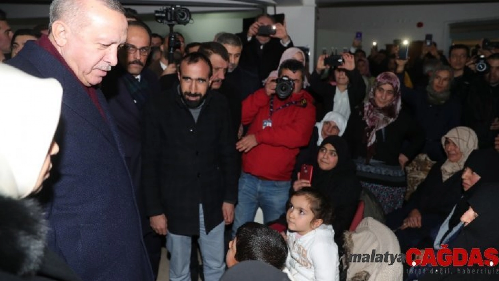Cumhurbaşkanı Erdoğan Malatya'da deprem bölgesinde