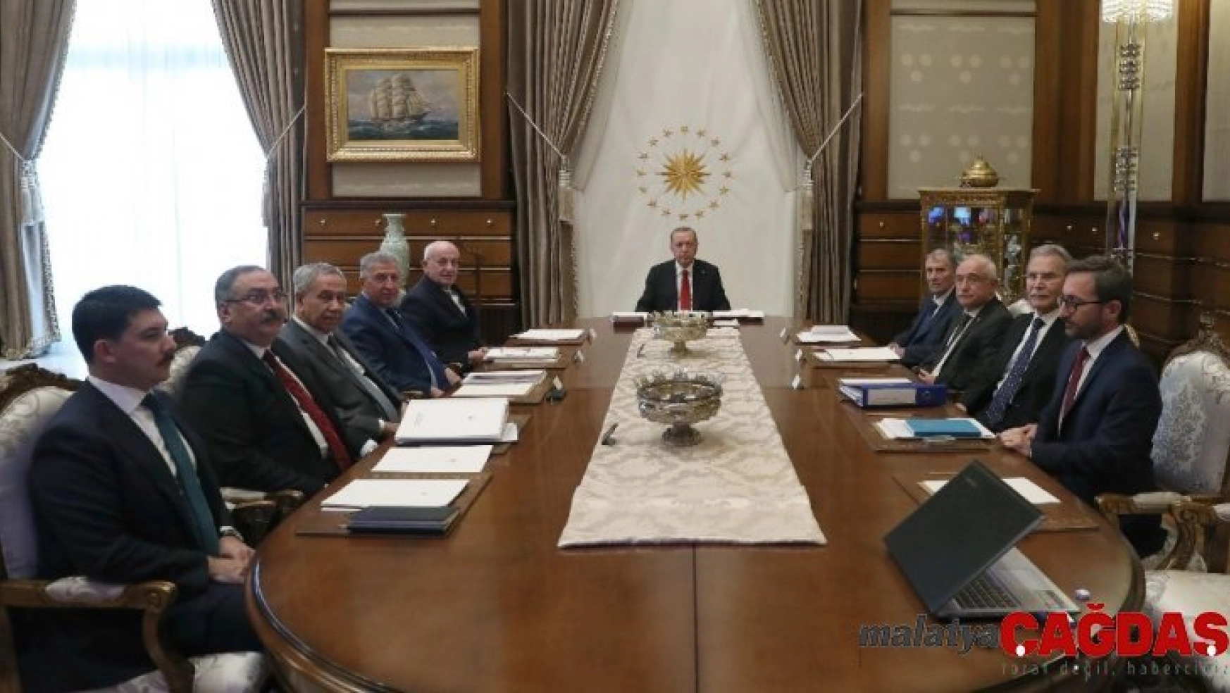 Cumhurbaşkanlığı Yüksek İstişare Kurulu toplantısı Cumhurbaşkanı Erdoğan başkanlığında başladı