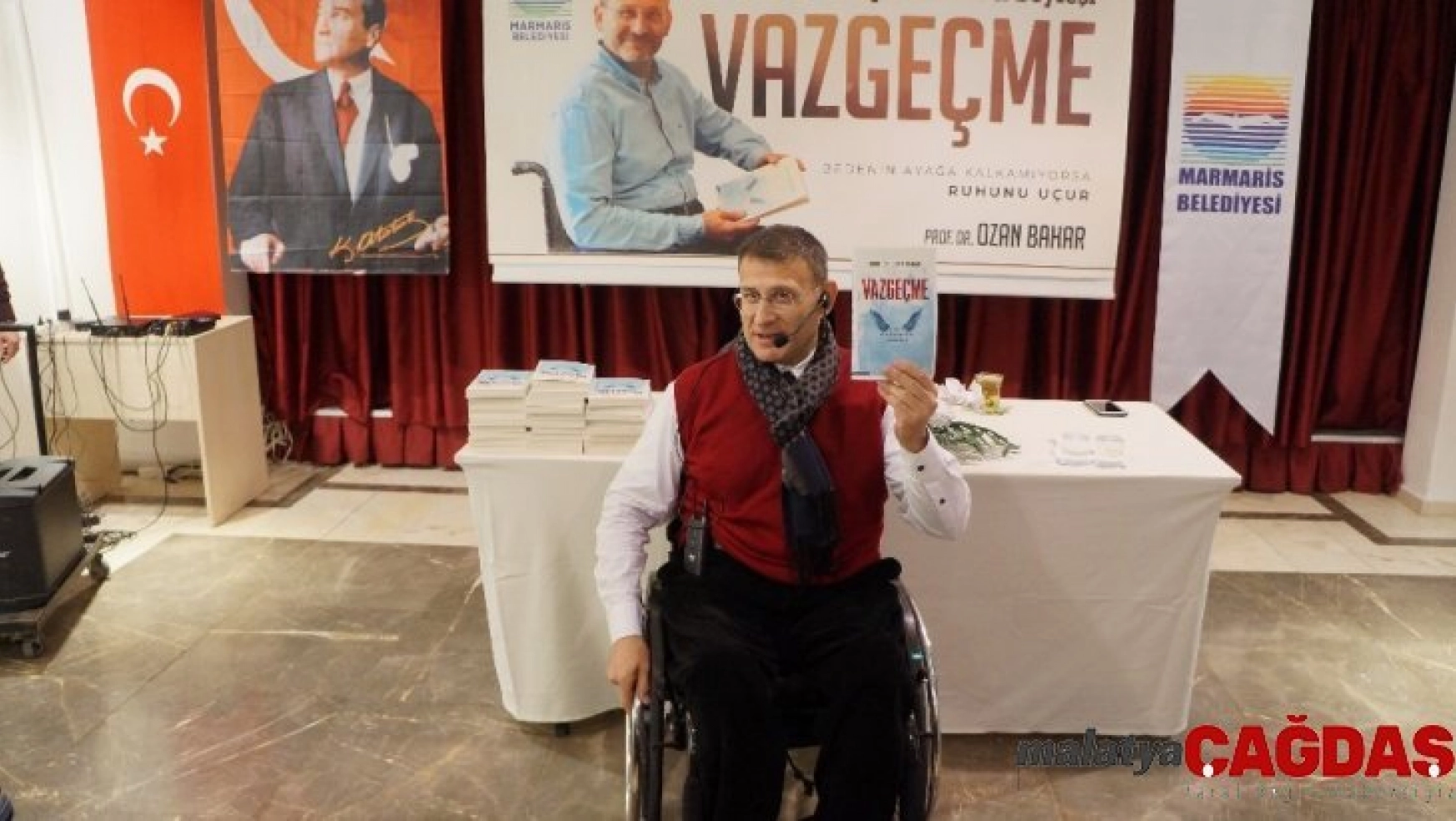 Cumhuriyet tarihinin tekerlekli sandalyedeki ilk dekanı hayatını anlattı