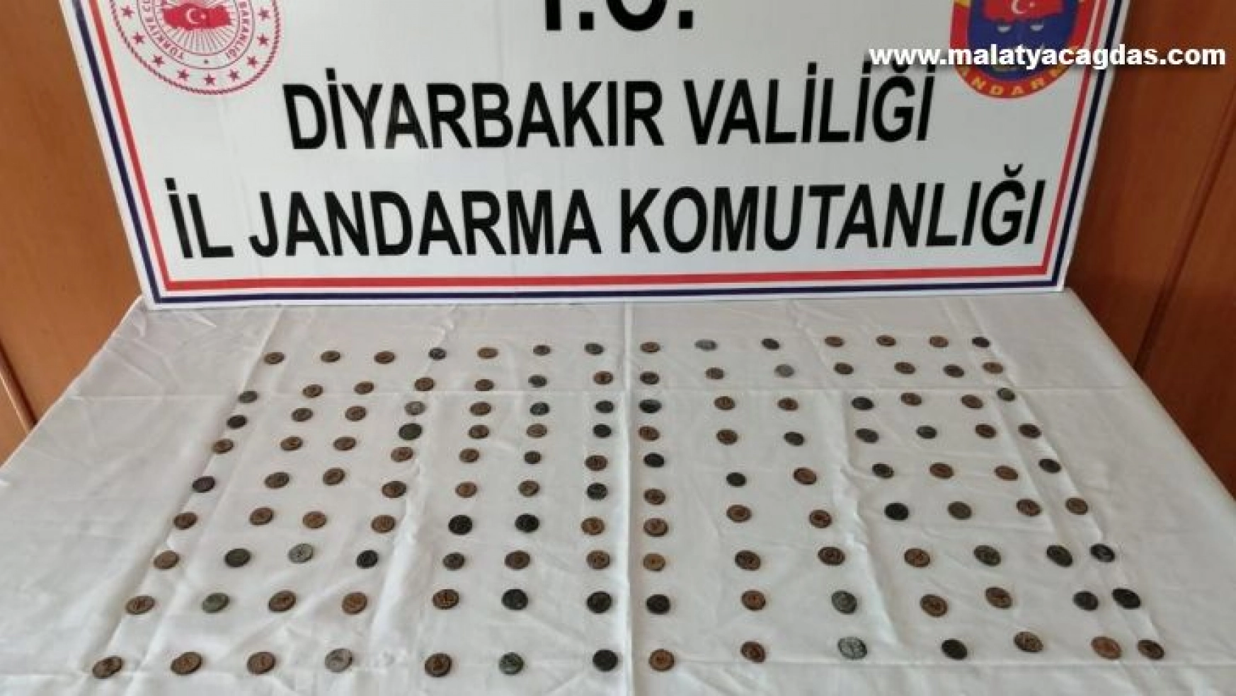 Diyarbakır'da 143 adet sikke ele geçirildi