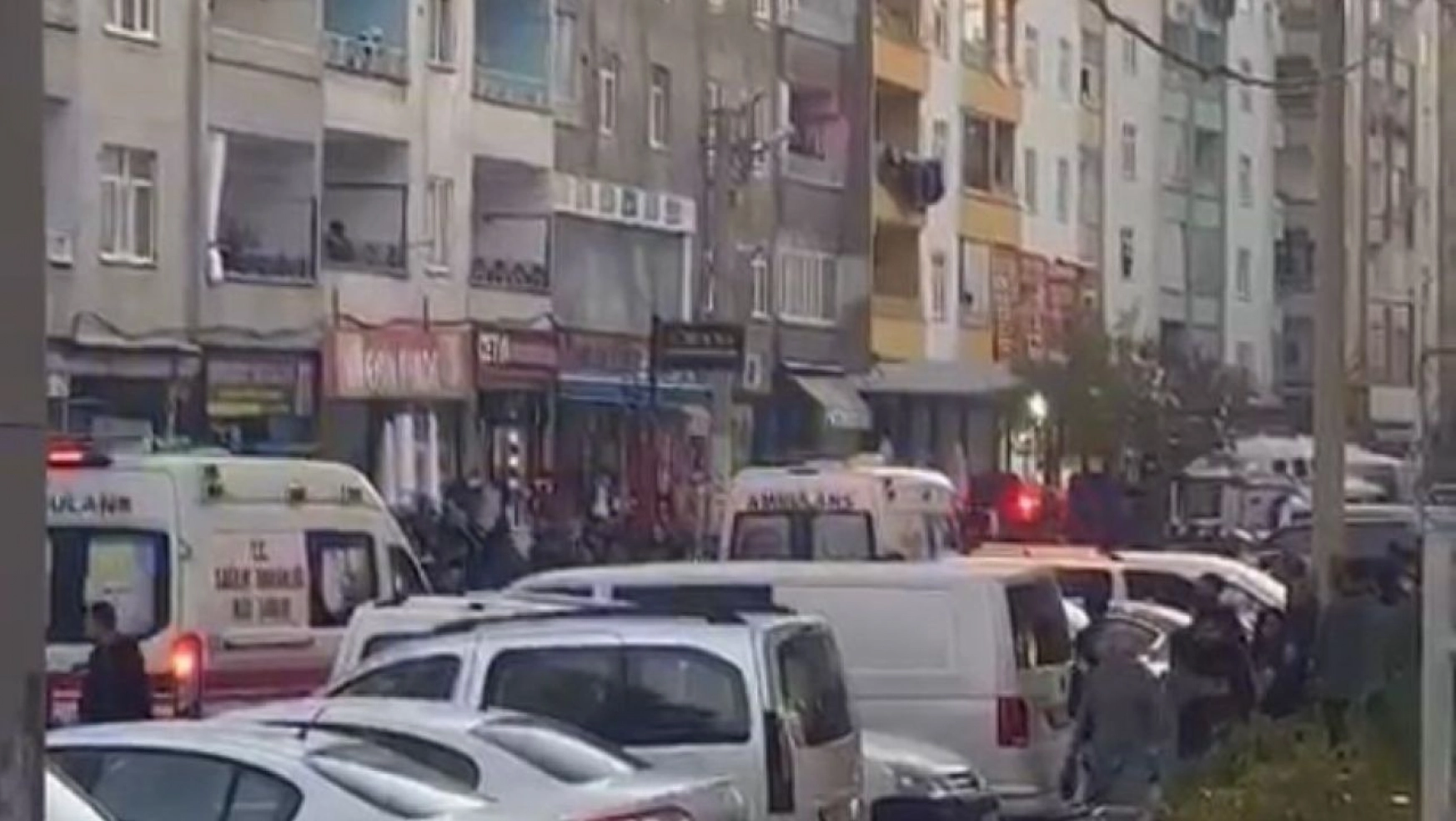 Diyarbakır'da aileler arası kavga: 4 yaralı