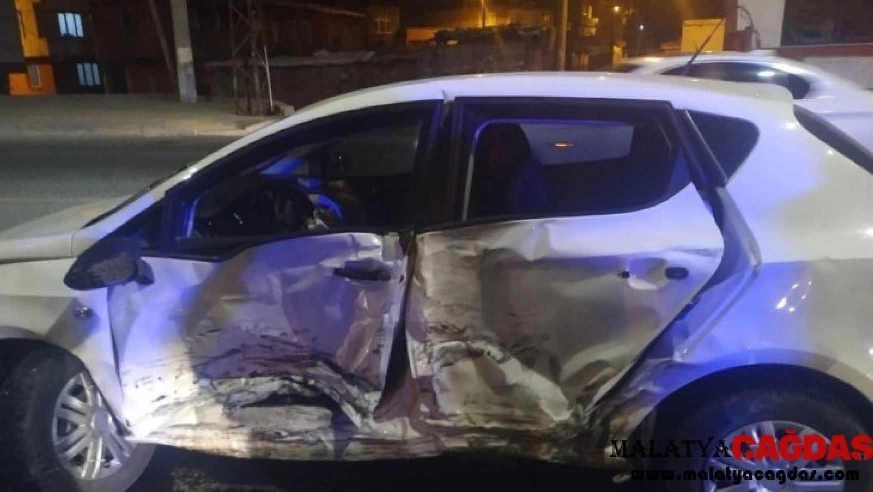 Diyarbakır'da trafik kazası: 1'i ağır 8 yaralı