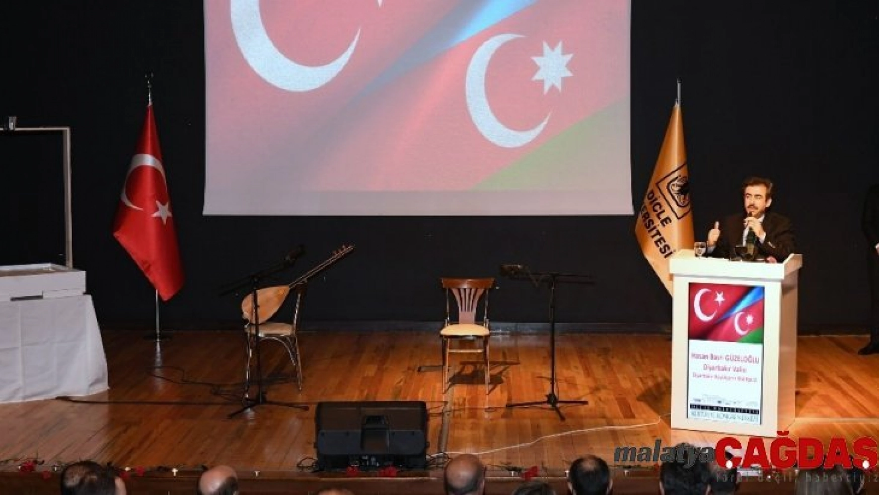 DÜ'de 'ağlayan karanfiller Azerbaycan' programı