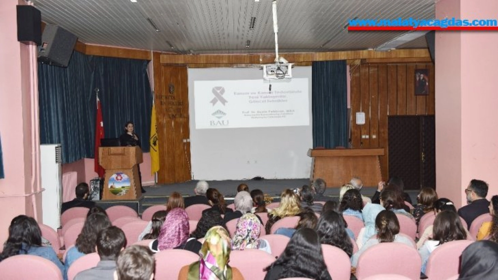 DÜ'de kanser tedavisinde yeni yaklaşım konferansı