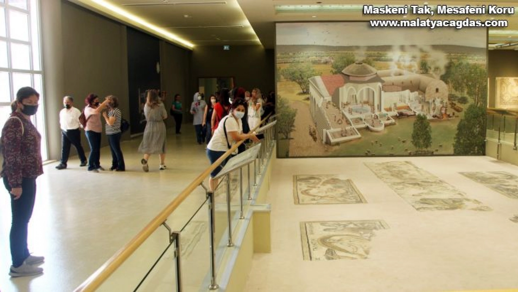 Dünyanın en büyük müzesi ziyaretçilerini bekliyor