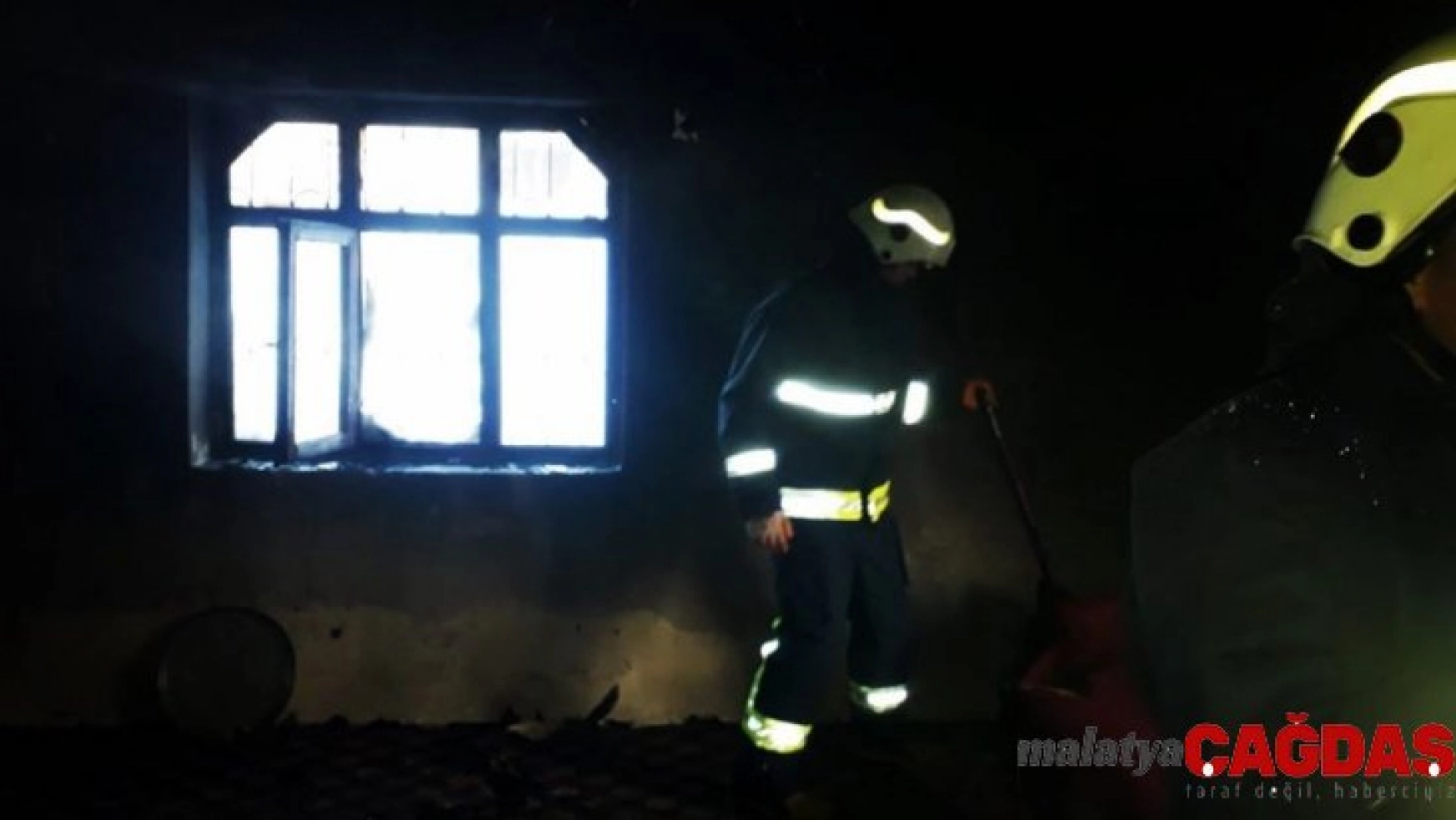 Edremit'te ev yangını