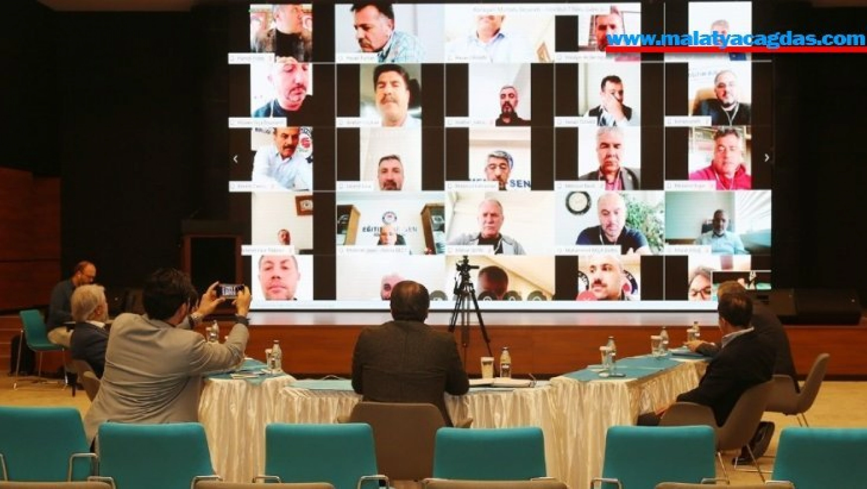 Eğitim-Bir-Sen 48. Başkanlar Kurulu Toplantısı'nı video konferansla yaptı
